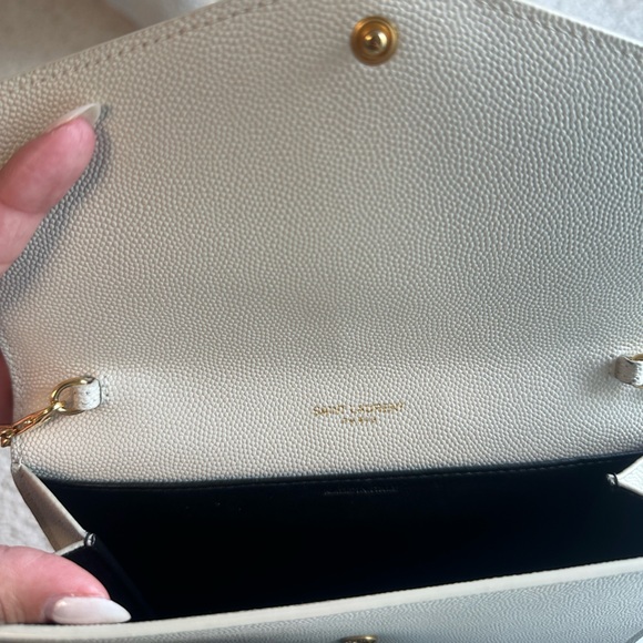 SAINT LAURENT Uptown Chain Wallet in Grain De Poudre Embossed Leather - Picture 2 of 5